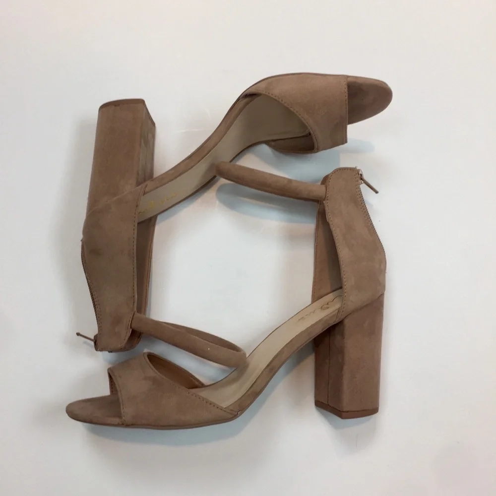 NEW Lulu’s Sidecar Cutie Suede Ankle Strap Sandal